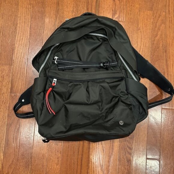Lululemon Backpack - olive - Picture 1 of 9